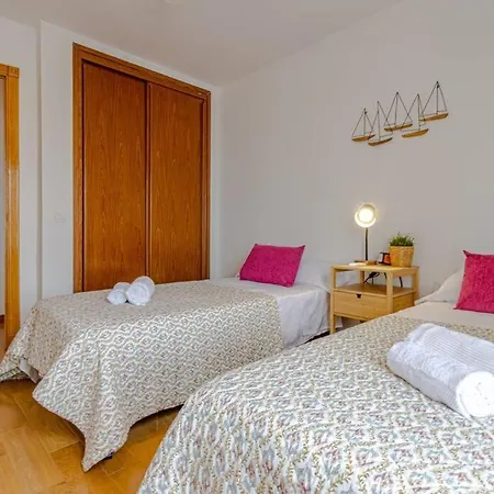 Apartment Beautiful With Sea Views *