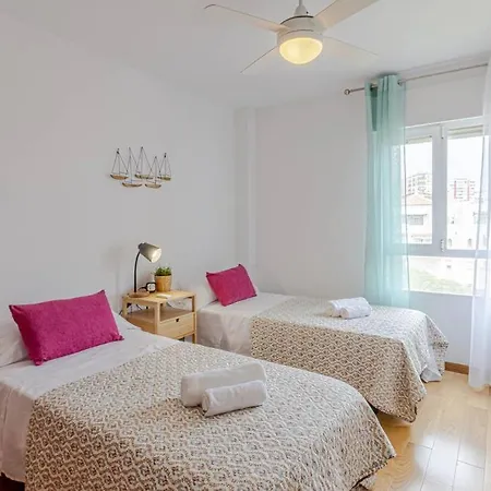 Beautiful With Sea Views Apartment *